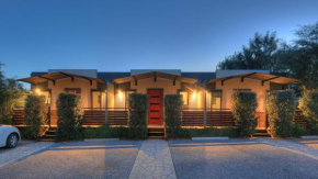 Отель Airport Tourist Village Melbourne  Мельбурн
